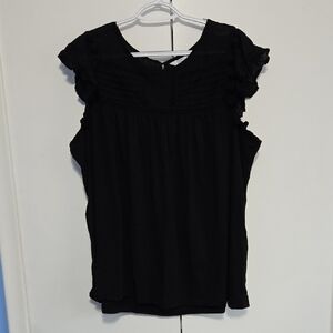 Crown & Ivy Black Ruffle Sleeve Blouse‎